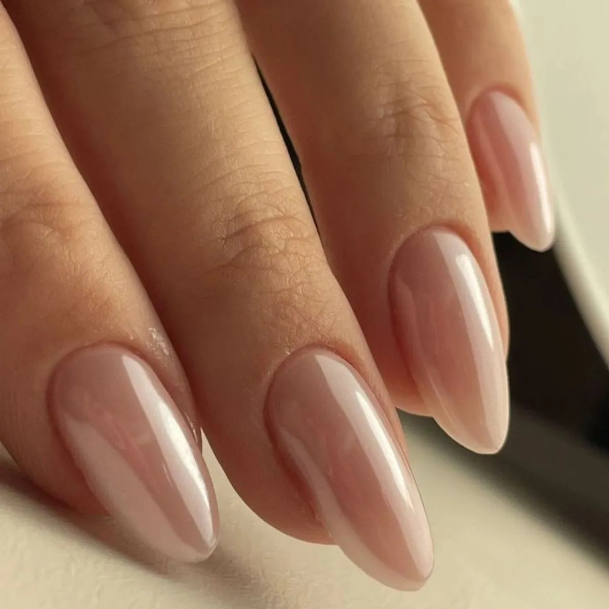 Manicure hybrydowy